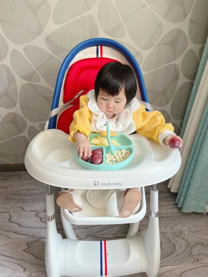 儿童餐具