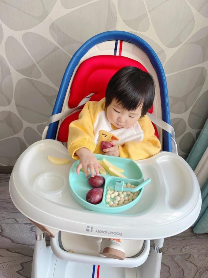 儿童餐具