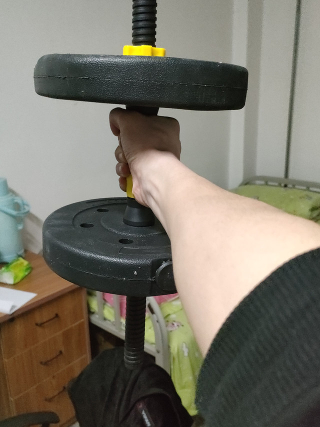 客服态度很好，物流很快3天就到了里面的哑