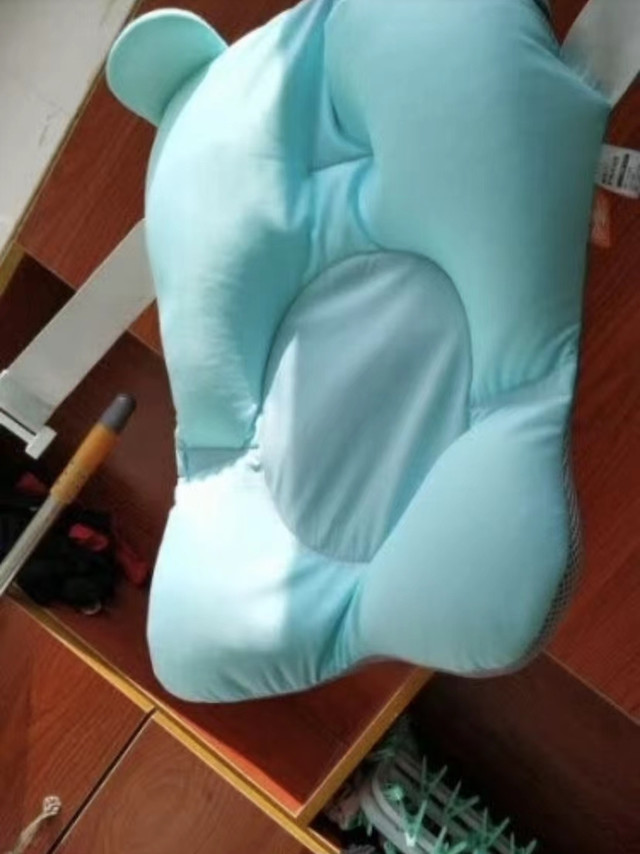 
质量非常不错，宝宝躺上去很舒服，外观很