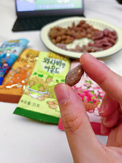韩国的平价坚果小零食居然这么好吃！
