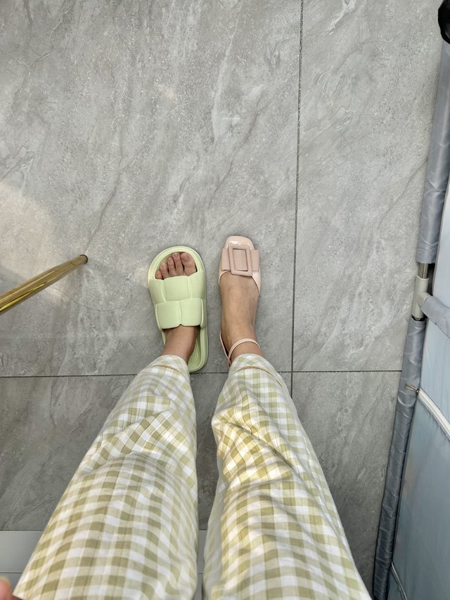 家人们帮忙看下这双鞋留不留
