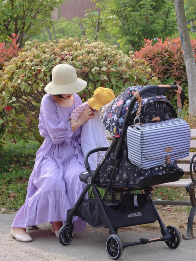 女士单肩包