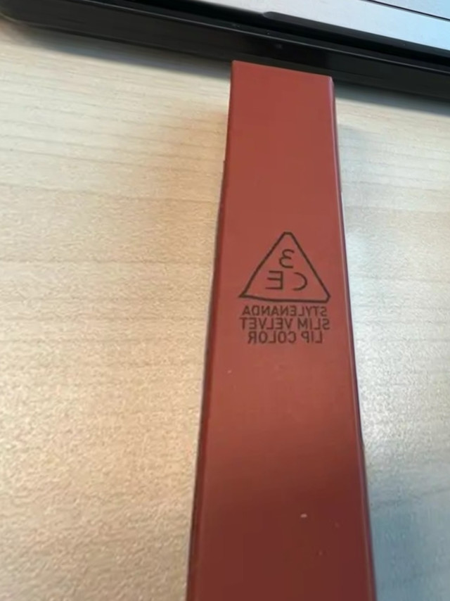 春日宝藏品挖掘。3CE细管口红复古珊瑚红色S