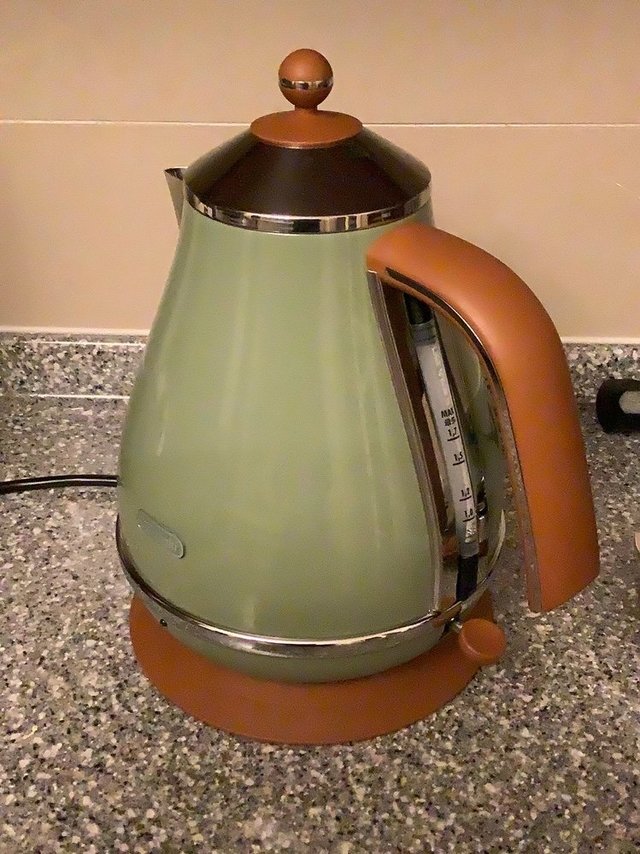 颜值超出预期的高，非常喜欢这个宝贝，物流