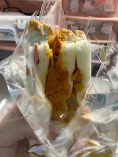 早餐三明治芝士夹心鸡肉紫米肉松味面包