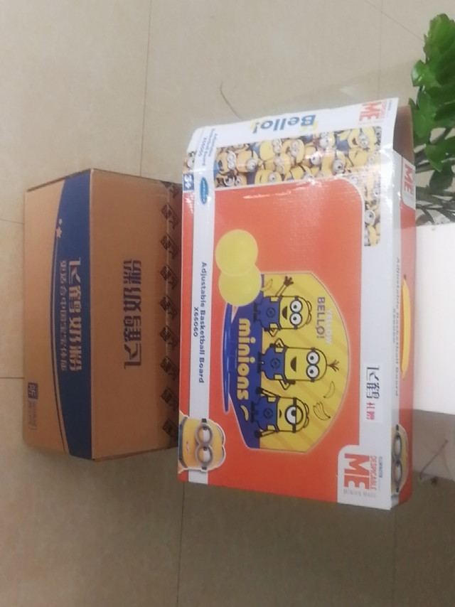 包装很好，是正品。还有赠品