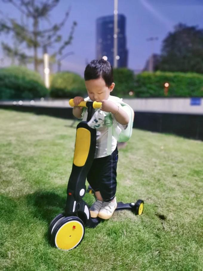 儿童滑板车