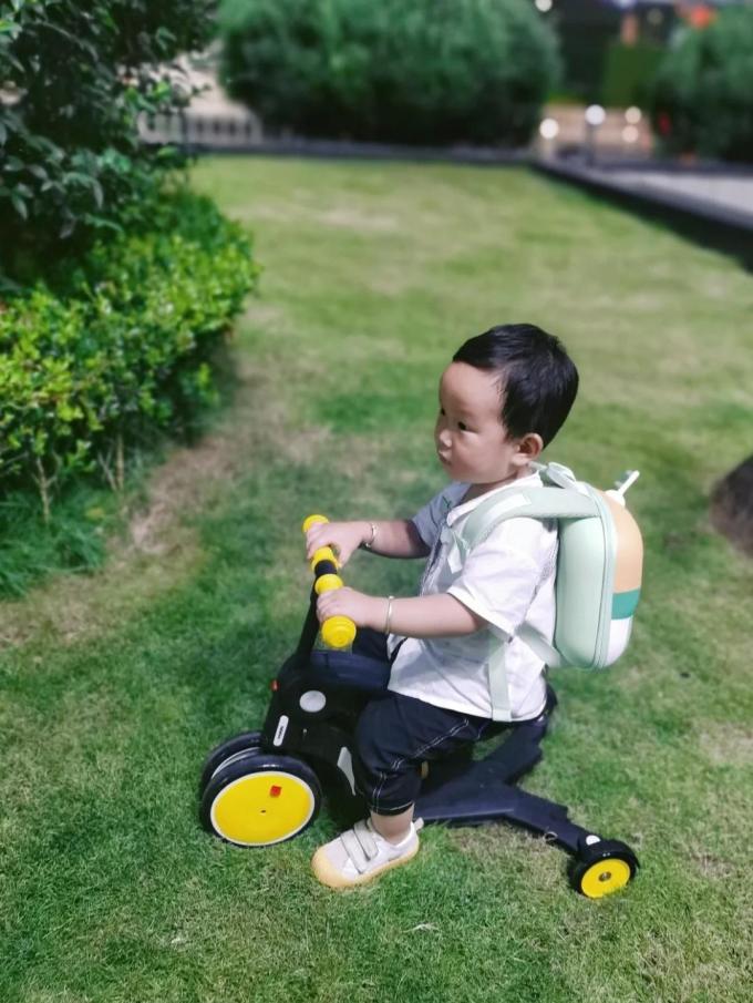 儿童滑板车