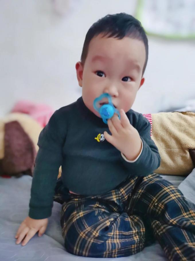 安抚奶嘴