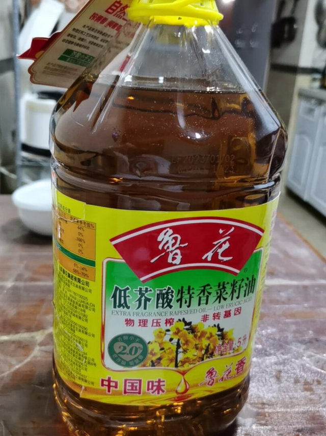 产品包装：包装完整，严实且没有破口，没有