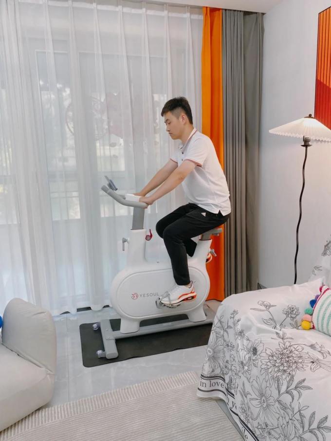 休闲运动鞋
