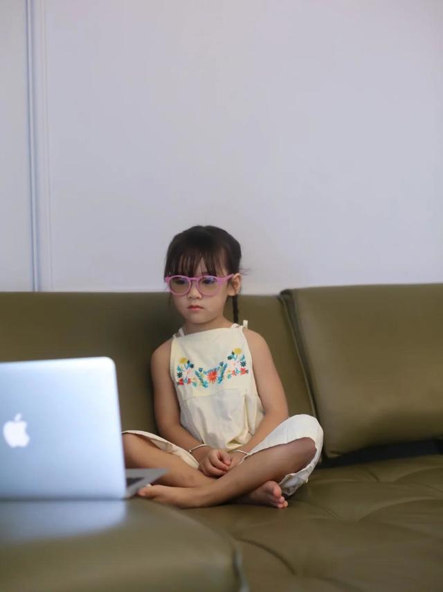 这个防蓝光眼镜真的太需要了‼️