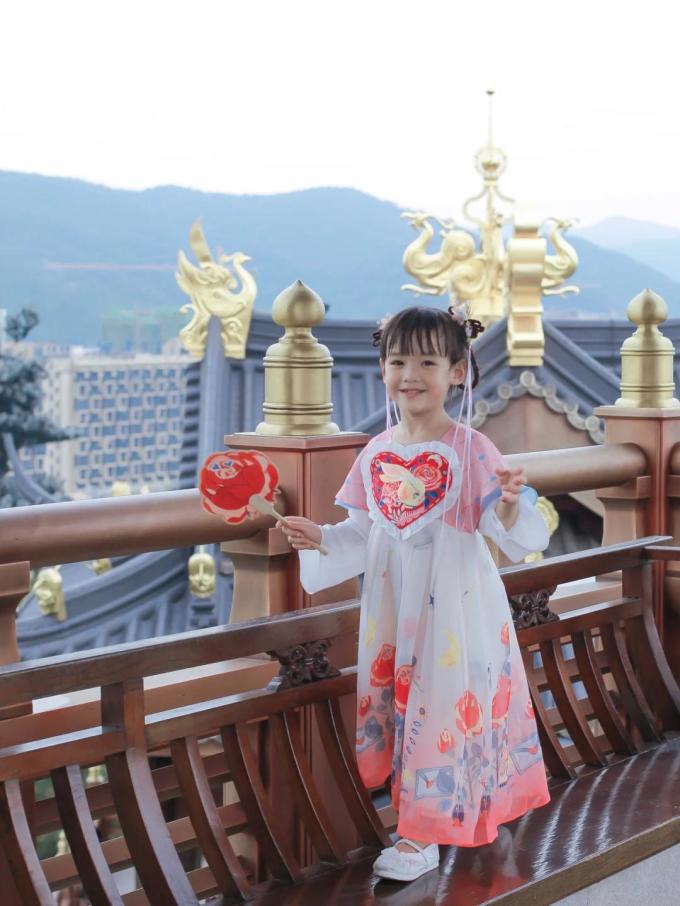 年衣汉服