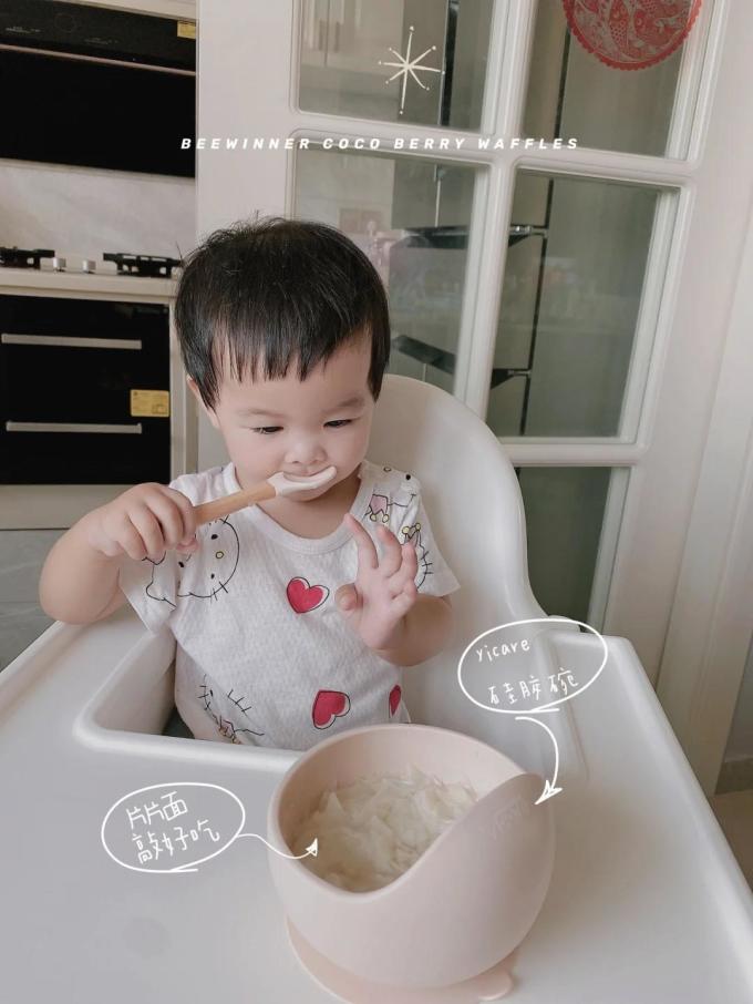 儿童餐具