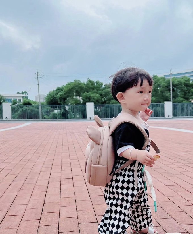 幼儿书包