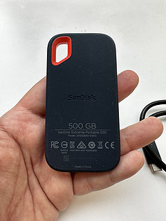 SanDisk 500GB 移动固态硬盘