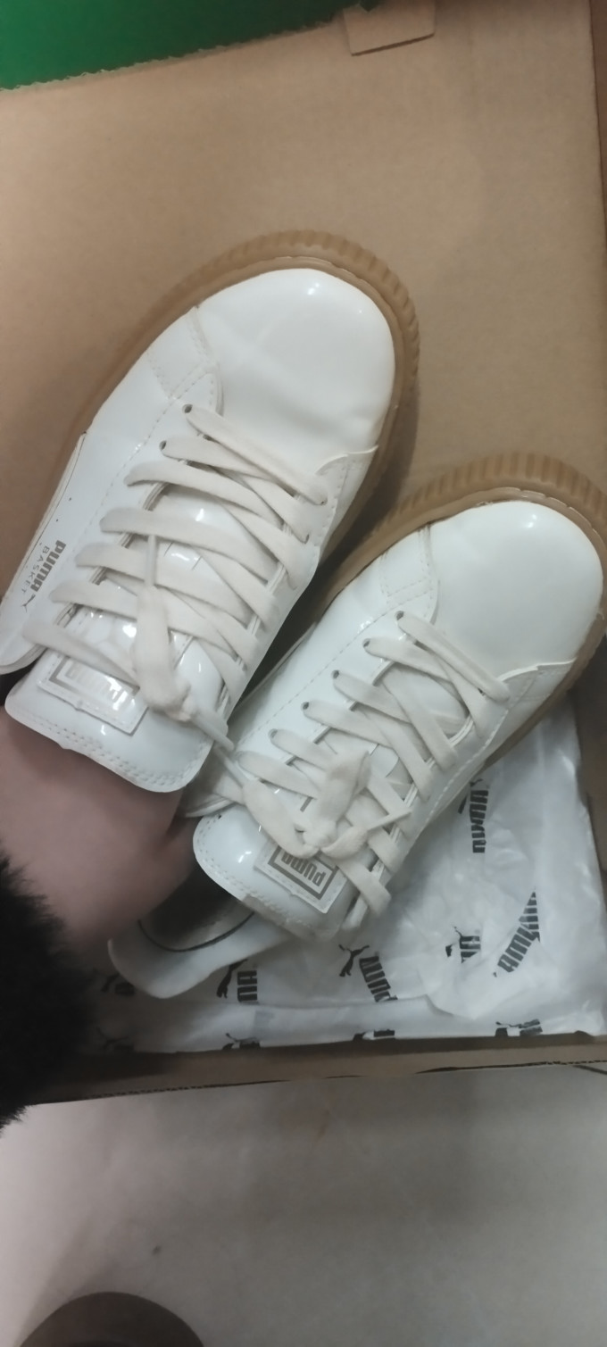 运动板鞋