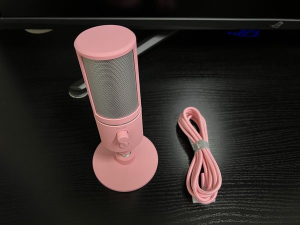 粉粉小麦是非常可爱滴,音质也很棒,似乎听