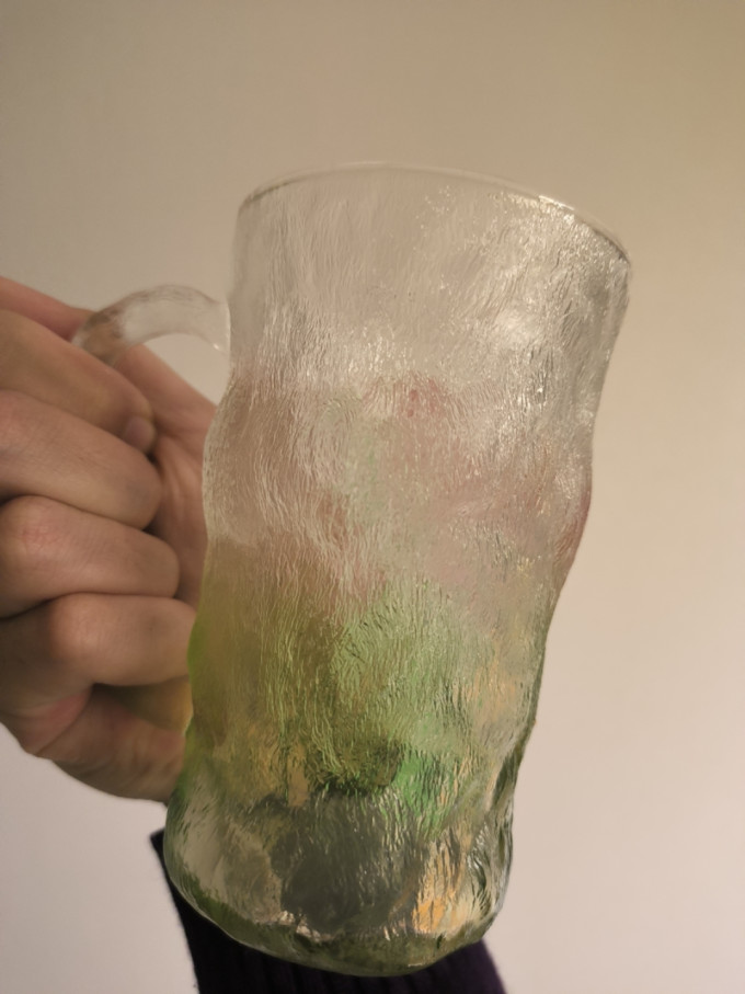 玻璃杯