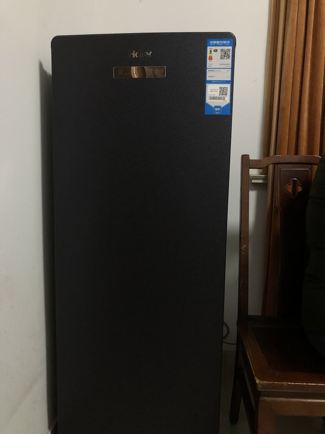 冰柜大小很合适里面很能装立式的找东西