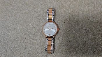 钟表俱乐部之特别喜欢这款小众品牌的手表，简单好看质量也很好的！