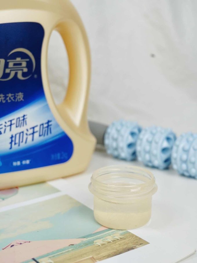 蓝月亮洗衣液