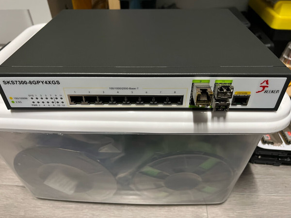 
性价比超高，接了2光1电10g速度超快