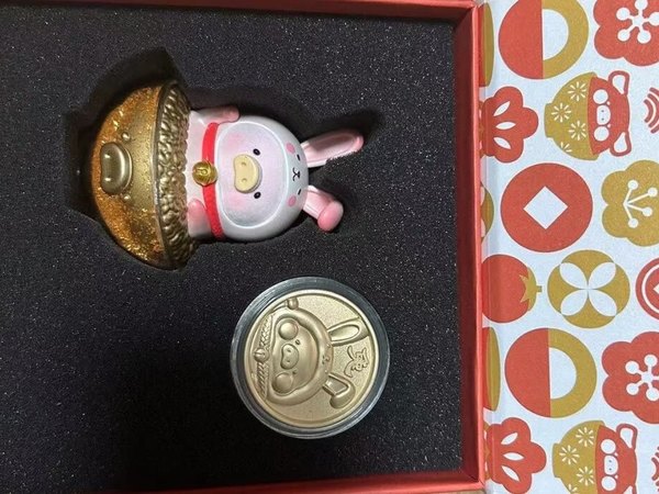 52TOYS罐头LuLu猪,兔年新年限定