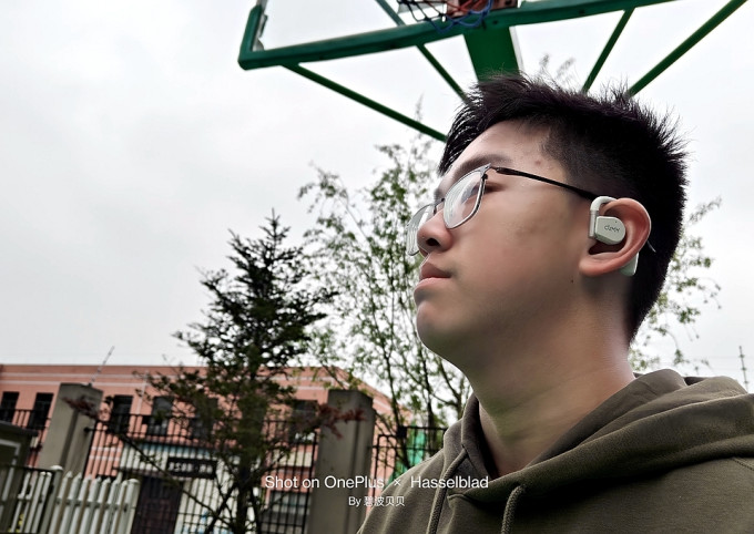 可丽尔蓝牙耳机