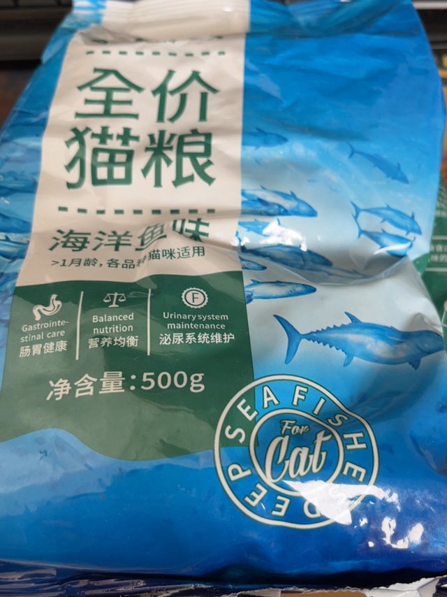 便宜猫粮，小猫咪很喜欢吃