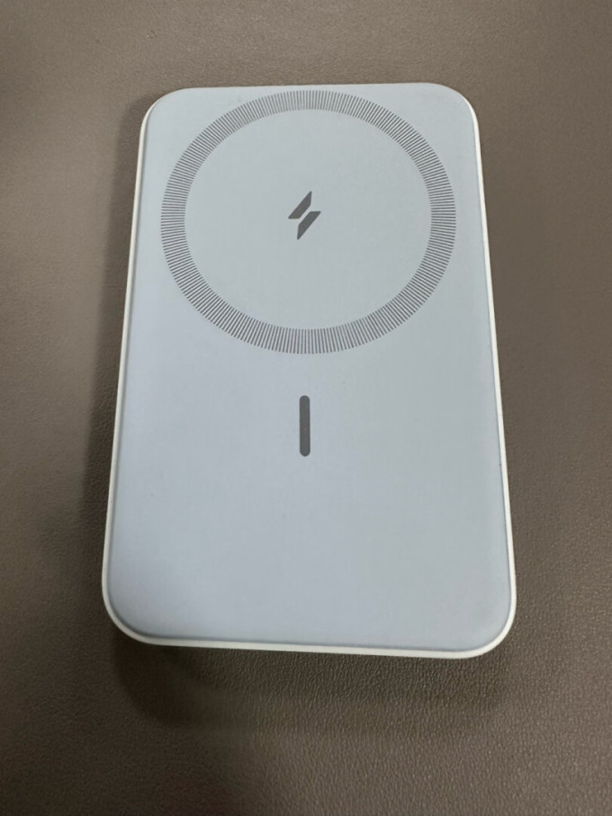 安克移动电源怎么样 外观精致,颜色超级漂亮.做工细._什么值得买