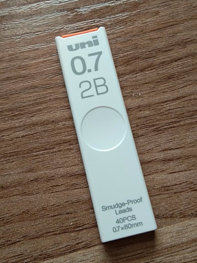 开盖方式新颖，搭配二倍转速铅笔，yyds