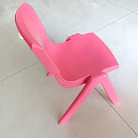 家居家装 篇二十一：重量合适，方便挪动，坐感舒适，清洗方便的家装好用品：一体成型塑料椅。