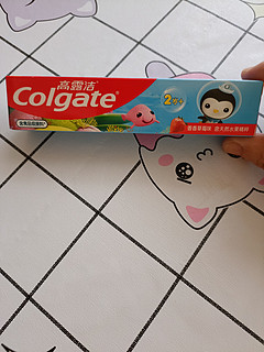 儿童牙膏