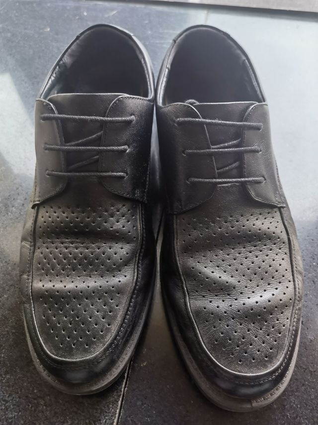 上班必备的正装皮鞋