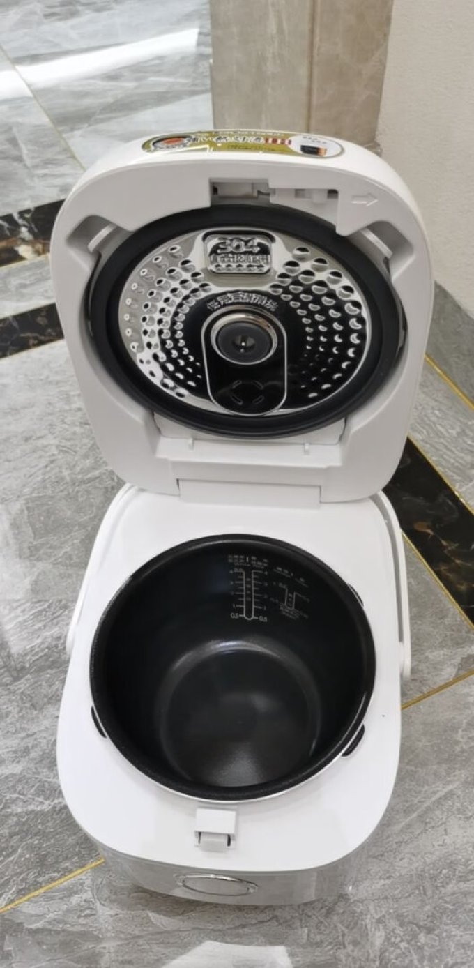 东芝电饭煲