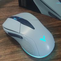 雷柏V300W双模无线RGB游戏鼠标：中小手MOBA双模无线微操 