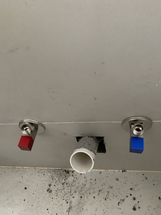 潜水艇角阀
