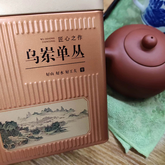 原来我喝的茶这么贵：一口一盒快餐钱