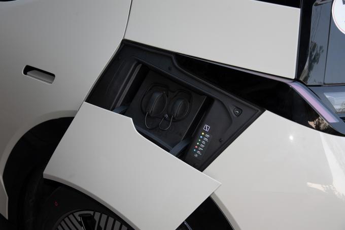 智马达小型SUV