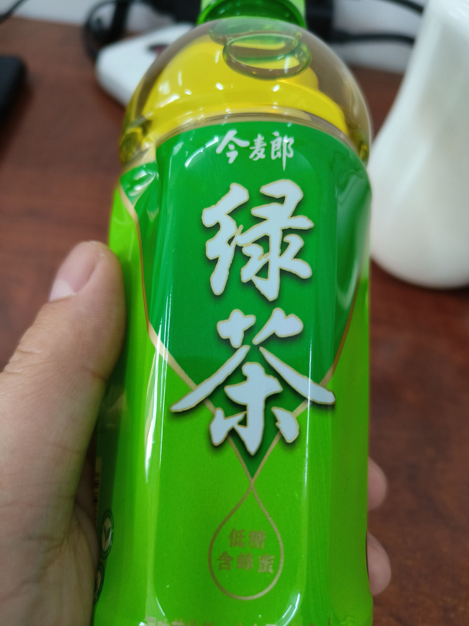 今麦郎两瓶绿茶图片