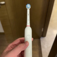 电动牙刷和电动冲牙器，男人口腔护理的得力利器