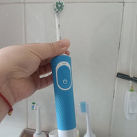 高效洁牙新宠儿：电动牙刷和电动冲牙器