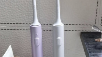 电动牙刷和冲牙器：让你的口腔健康炫酷起来