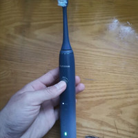 清新口气，不可或缺——电动牙刷和电动冲牙器