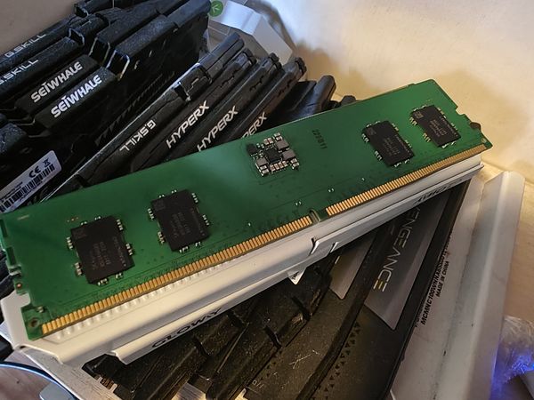 内存价格跳水！极品7200频率D5贬值快一半