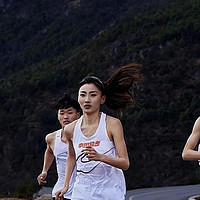 美女跑者代言芷为更快，鸿星尔克芷境1.0百公里测评
