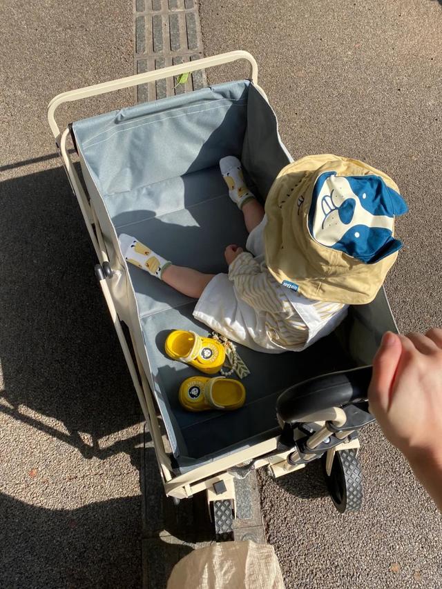 100r！这才是婴儿车的正确打开方式