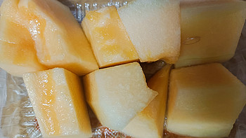 甜甜蜜蜜的哈密瓜，百吃不厌。